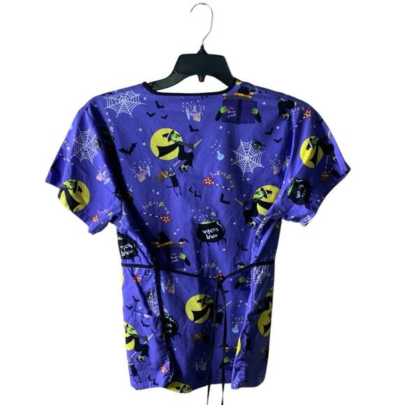 V Life Nurse Scrub Womens L Witch On A Broom Halloween Professional Uniform Top - Picture 4 of 10
